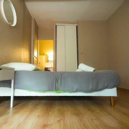T2 St Georges District// 4 Beddings *
